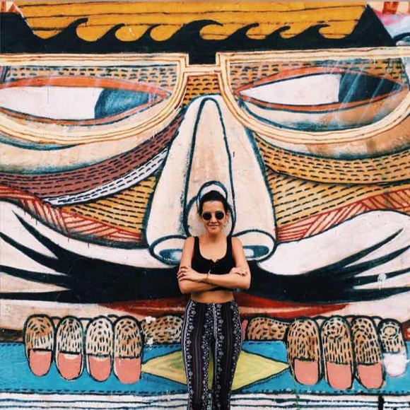 Meet your Posher, Cisil - Picture 1 of 1